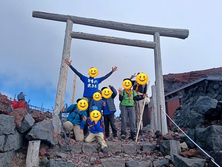 富士山御殿場口山頂にて